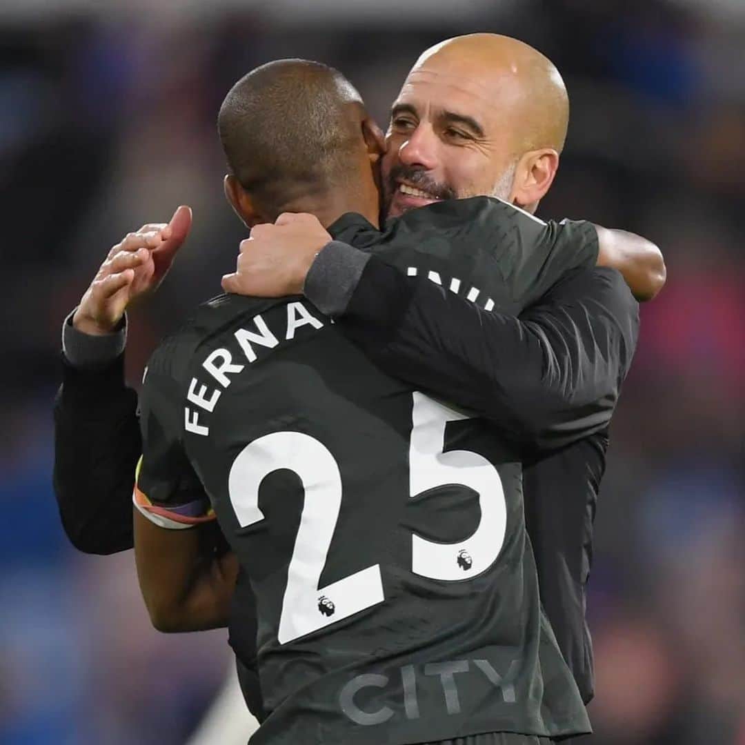 フェルナンジーニョさんのインスタグラム写真 - (フェルナンジーニョInstagram)「Feliz cumpleaños y todo de bueno en tu vida. Muy feliz en compartir el día a día contigo! 👊🏾 @pepteam」1月19日 1時18分 - fernandinho