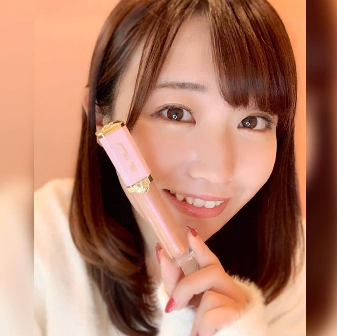 福島ゆかさんのインスタグラム写真 - (福島ゆかInstagram)「：Too Faced  このグロスすっっっごくラメが綺麗だから、ステージで一番映えると思われる…✨  #toofaced  #toofacedcosmetics  #toofacedmakeup  #グロス #クロス選び  #ラメ #キラキラ #ピンク  #サンセット #サンセットクラッシュ #メイク #メイク道具 #コスメ #コスメマニア」1月19日 1時53分 - yuka_fukushima_