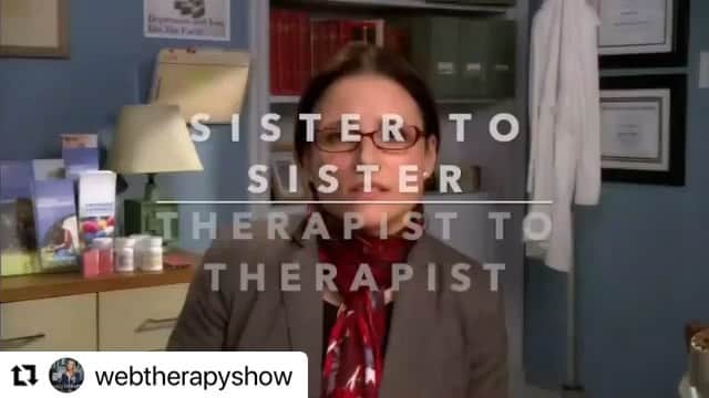 ダン・ブカティンスキーのインスタグラム：「The brilliant @officialjld as Fiona’s sister - doesn’t she know “comparison is the thief of joy?” #repost @webtherapyshow on @imdbtv」