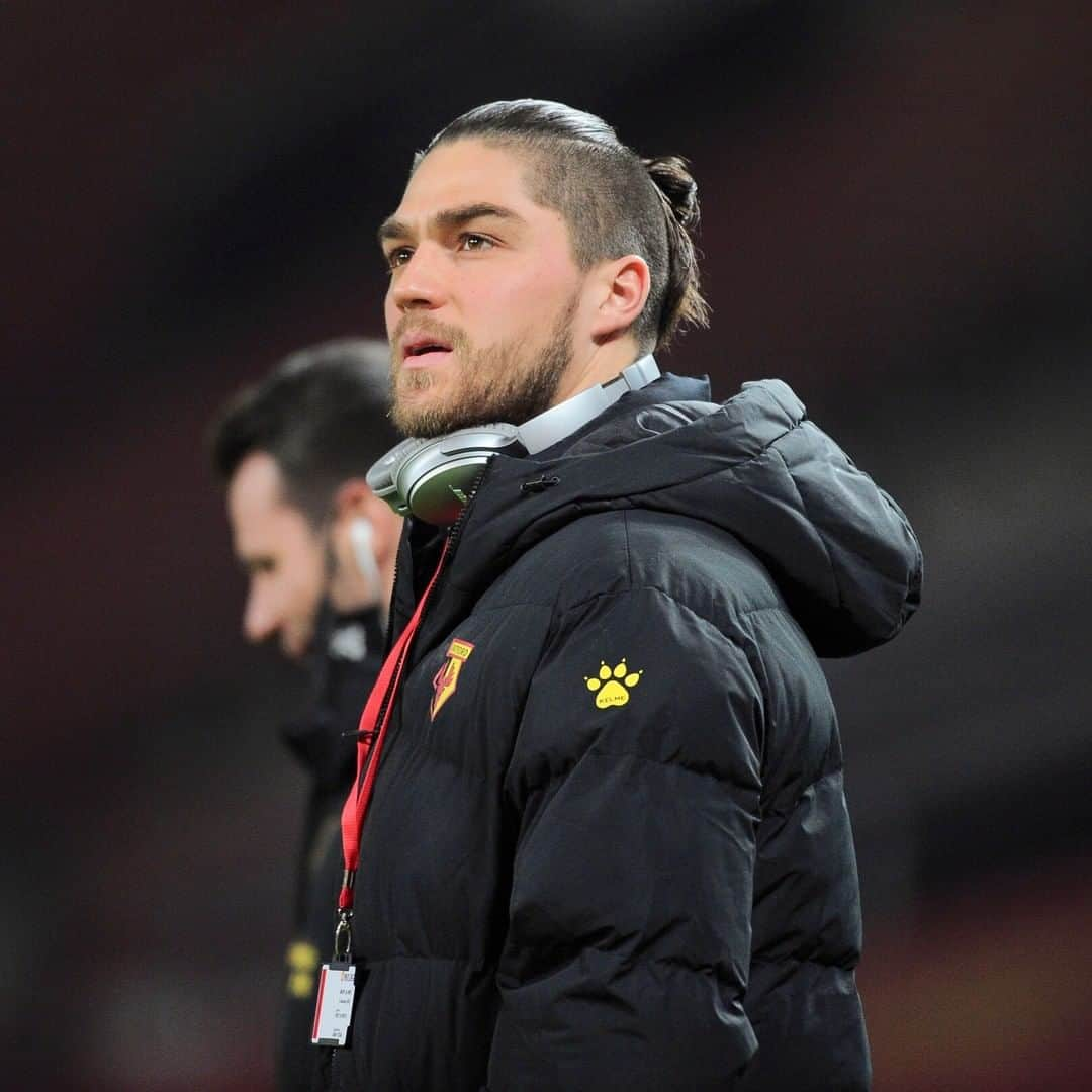 ワトフォードFCさんのインスタグラム写真 - (ワトフォードFCInstagram)「“I'm really proud to play for Chile. It's such a big thing for me and every time I play for Watford I feel like I am representing Chile.”  🇨🇱 @francisco_sierralta 🇨🇱」1月19日 2時00分 - watfordfcofficial