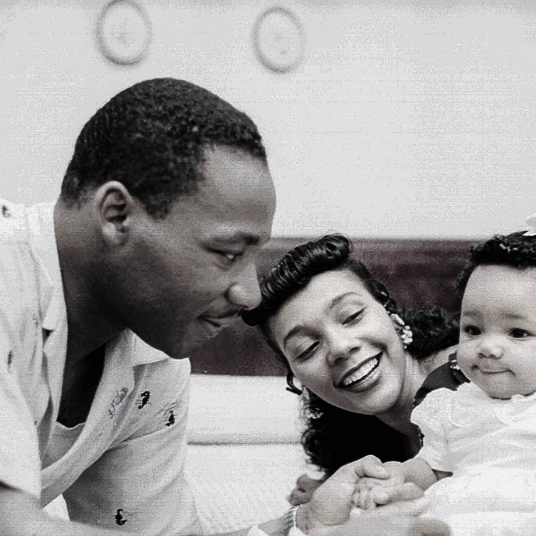 アンクラインさんのインスタグラム写真 - (アンクラインInstagram)「Martin Luther King and Coretta Scott King, leaders of the civil rights movement, pioneered for a brighter future. Today we honor their work and look forward to a brighter future.」1月19日 2時02分 - annekleinofficial