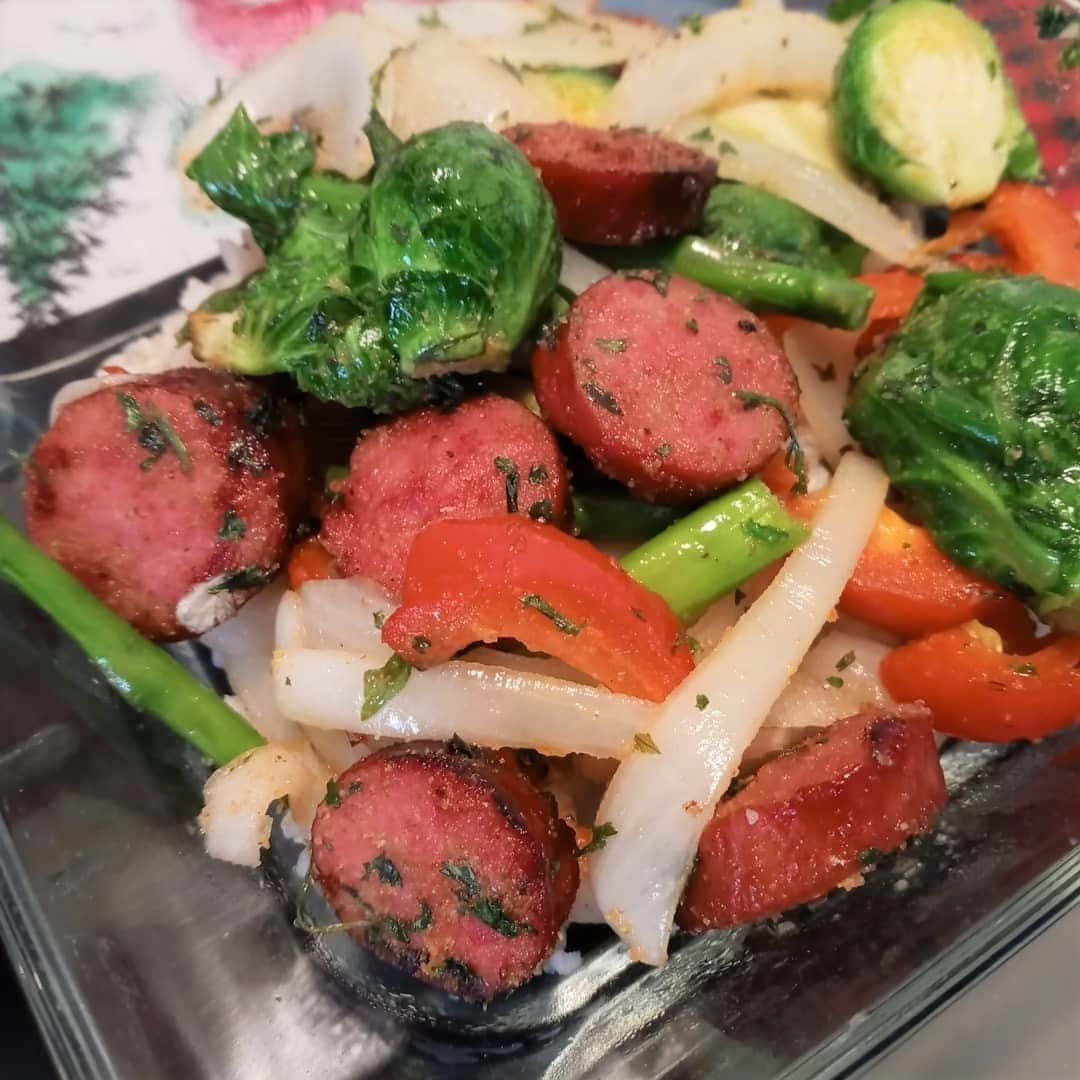 Flavorgod Seasoningsさんのインスタグラム写真 - (Flavorgod SeasoningsInstagram)「Customer meal prep seaoned with Flavorgod Garlic Lovers Seasoning by @ahigherlevelnutrition This looks amazing!⁠ -⁠ Add delicious flavors to your meal preps!⬇️⁠ Click link in the bio -> @flavorgod  www.flavorgod.com⁠ -⁠ FlavorGod Seasonings:⁠ 🌿Made Fresh⁠ ☀️Gluten free⁠ 🥑Paleo⁠ ☀️KOSHER⁠ 🌊Low salt⁠ ⚡️NO MSG⁠ 🚫NO SOY⁠ ⏰Shelf life is 24 months⁠ -⁠ #food #foodie #flavorgod #seasonings #glutenfree #mealprep #seasonings #breakfast #lunch #dinner #yummy #delicious #foodporn」1月19日 2時02分 - flavorgod