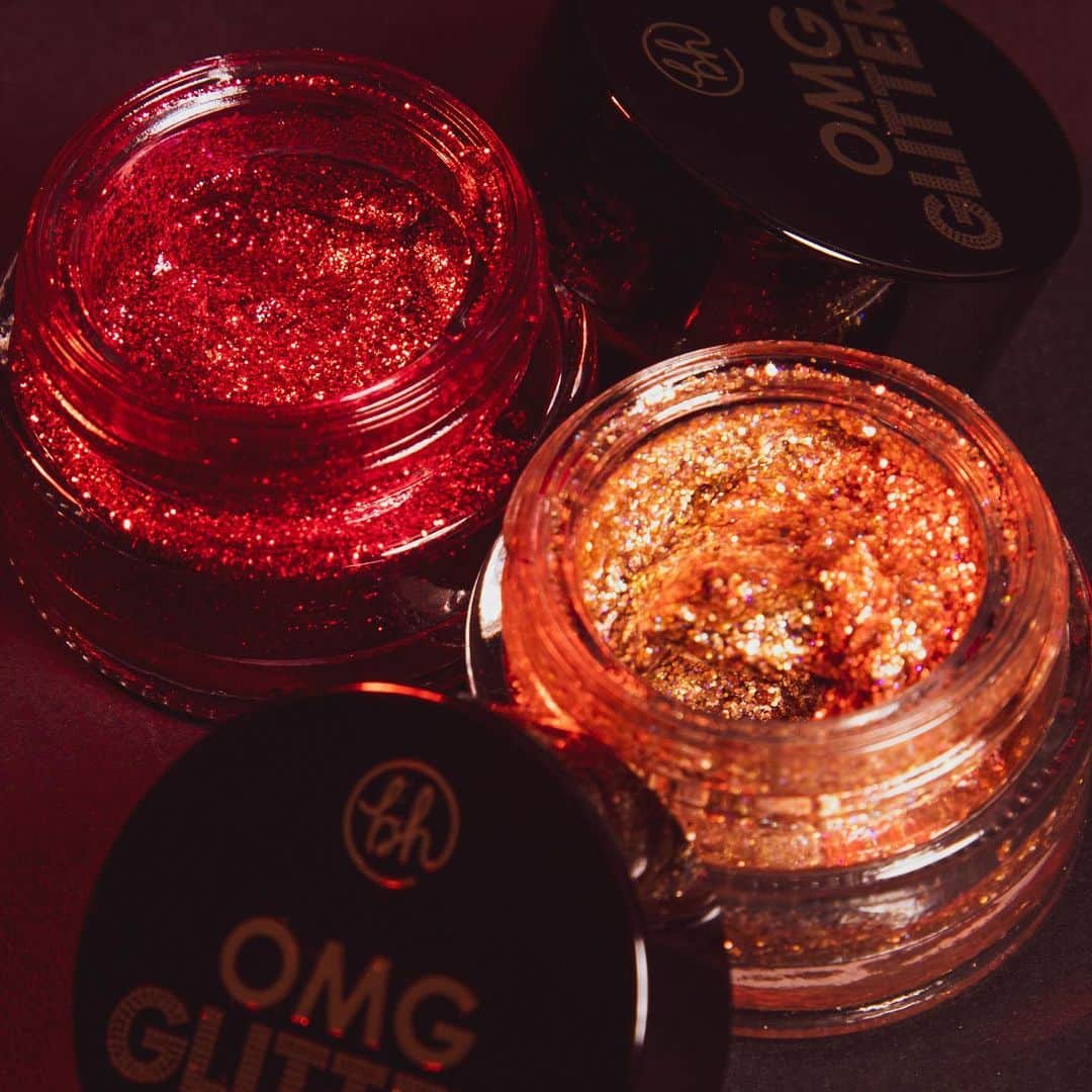 BH Cosmeticsさんのインスタグラム写真 - (BH CosmeticsInstagram)「Shine all the way to the bank and back with Lunar New Year: 2021 Edit - OMG Glitter! ✨  Now available in two NEW festive AF shades: 🧧 Red Envelope - multi-dimensional firecracker red 🥇 Gold Coin - multi-dimensional glimmering gold  #bhlny #bhcosmetics」1月19日 2時03分 - bhcosmetics