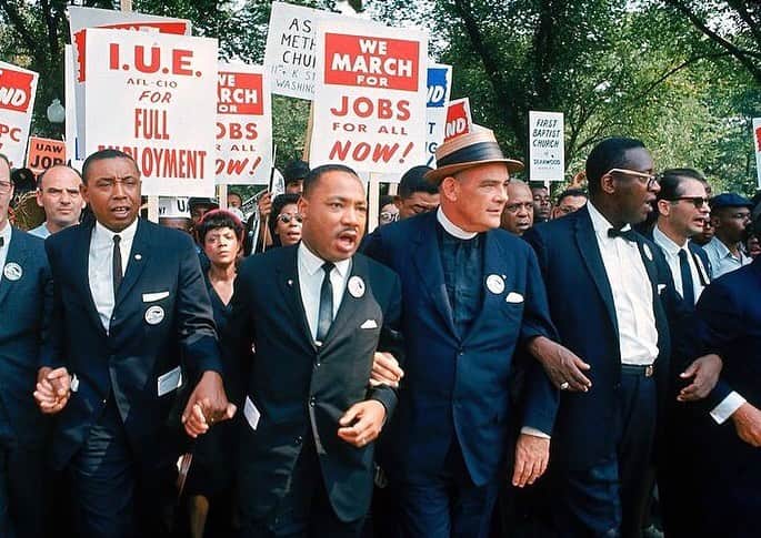 シービーズのインスタグラム：「We’ll be closed today to observe and honor MLK day. At 11am PST, MLK SB will be streaming a virtual program to commemorate the life of Dr. King - we’ve included the link in our bio to attend.  Photo: LIFE picture collection」