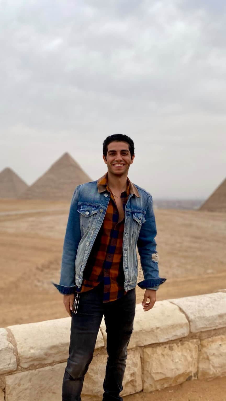 メナ・マスードのインスタグラム：「Quick recap of my visit to The Pyramids!」