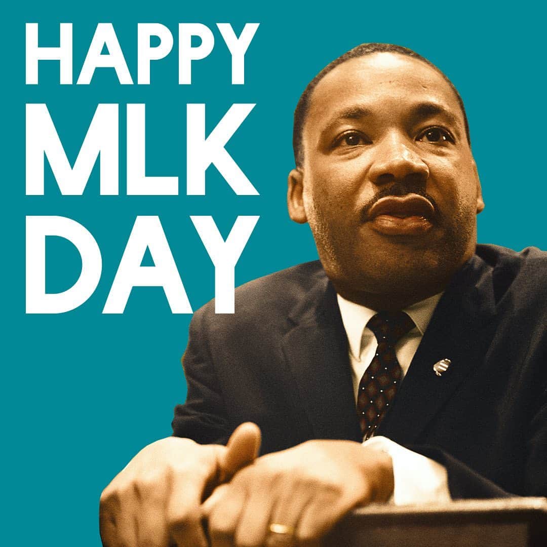 ミンディ・カリングのインスタグラム：「“Injustice anywhere is a threat to justice everywhere.” - Dr. Martin Luther King Jr. I’m grateful to the example set by this man and his courageous wife Coretta Scott King, as they forged a path together to change the country.」