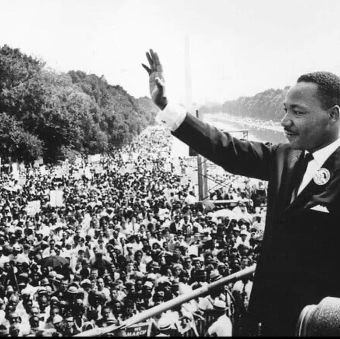 ジョエル・マッデンのインスタグラム：「❤️MLK」