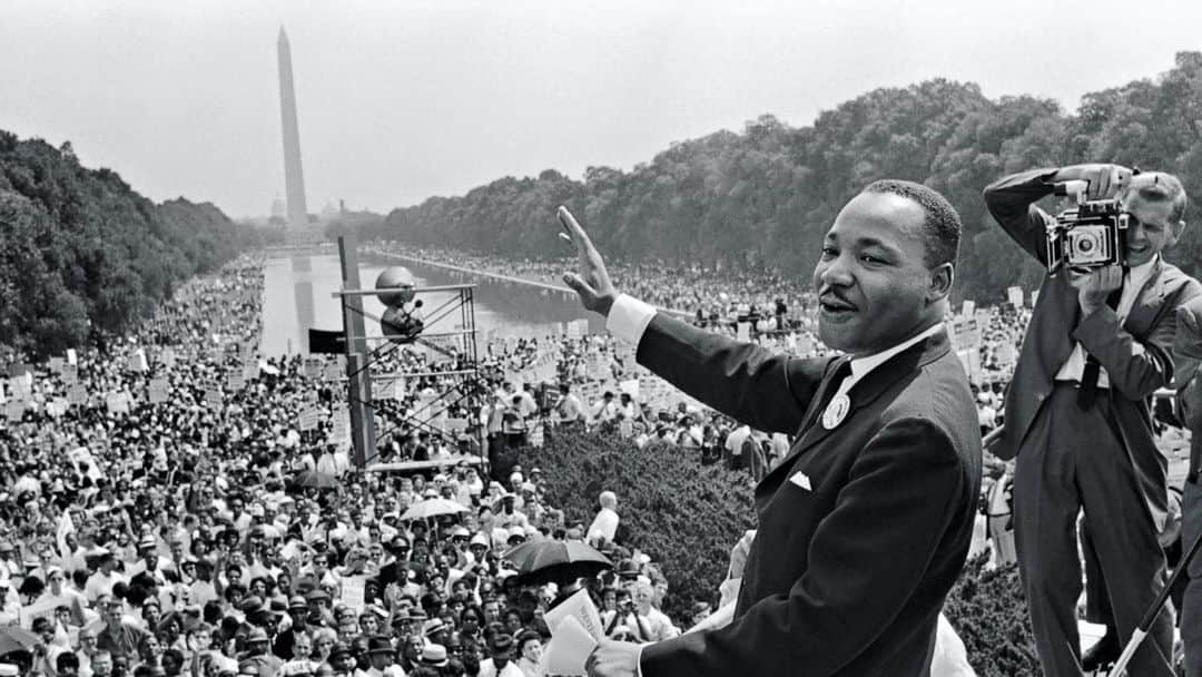 ティモウェイランドさんのインスタグラム写真 - (ティモウェイランドInstagram)「“Darkness cannot drive out darkness; only light can do that. Hate cannot drive out hate; only love can do that.” ~Martin Luther Ling, Jr. #LoveWins #MLK #BlackLivesMatter #BlackTransLivesMatter」1月19日 3時28分 - timoweiland
