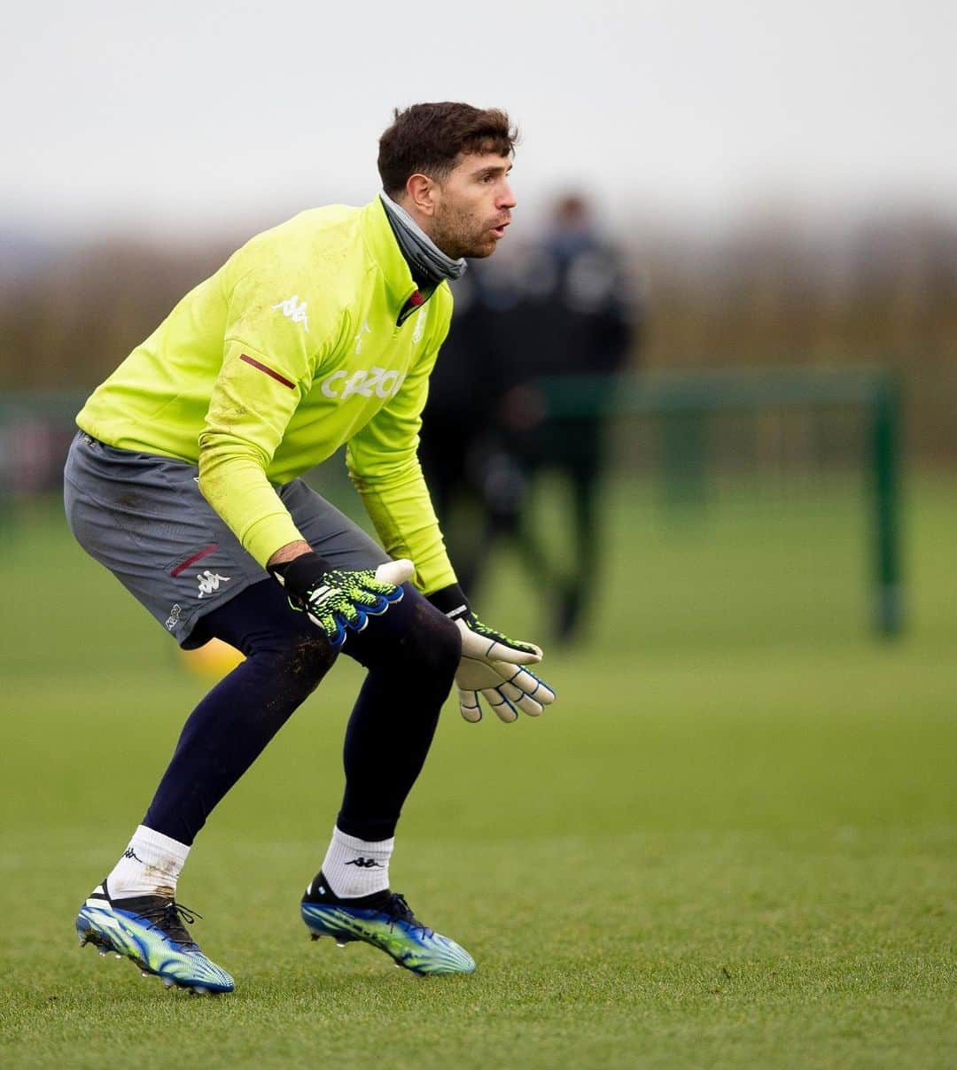 ダミアン・マルティネスさんのインスタグラム写真 - (ダミアン・マルティネスInstagram)「Good to be back 💪🏼🧤🇦🇷 #em26  Volvimos 💪🏼🧤 @avfcofficial」1月19日 3時30分 - emi_martinez26