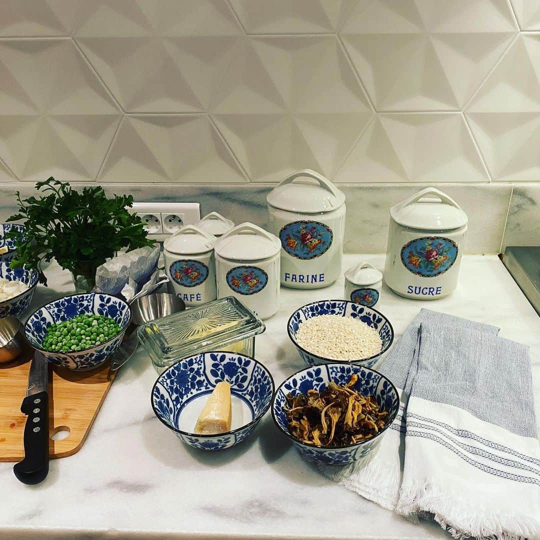 フィリップ・P・キーンのインスタグラム：「Dinner prep for tonight」