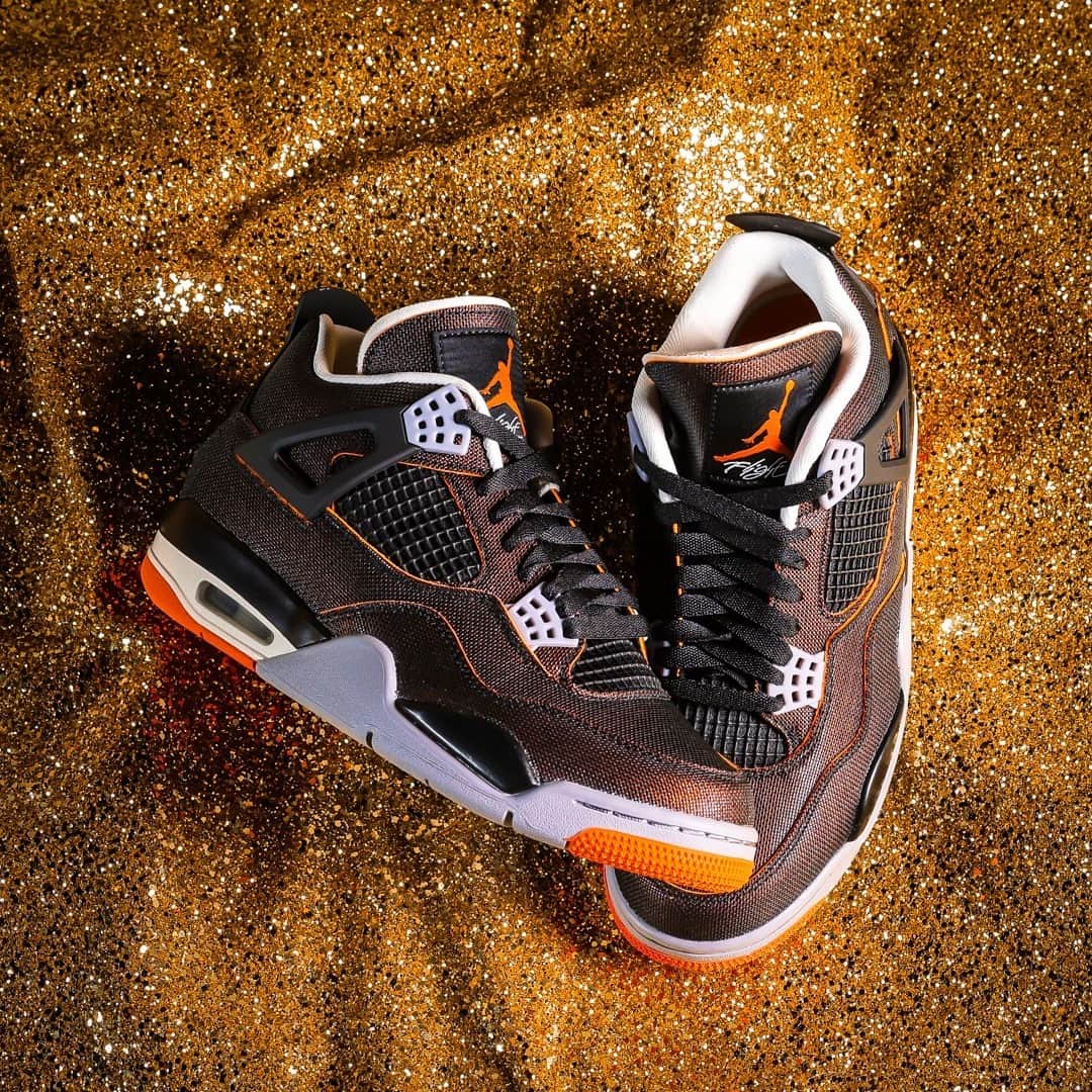 Foot Lockerのインスタグラム：「GLOW UP 🧡  The women's #AirJordan Retro 4 SE 'Starfish' drops online & in-store January 22nd!」