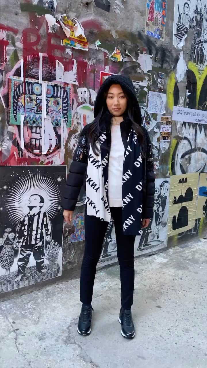 のインスタグラム：「So many options, so little time: we’re not afraid to mix it up. #DKNYSTATEOFMIND」