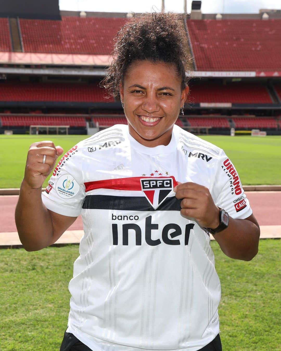 São Paulo FCさんのインスタグラム写真 - (São Paulo FCInstagram)「⚽️✍️ Carla Nunes está de volta ao Tricolor!  Após seis anos, a atacante e artilheira do Brasileirão Feminino 2020 retorna ao clube!  Bem-vinda, minha atacante!  📸 Rubens Chiri / saopaulofc.net  #FutebolFemininoTricolor #VamosSãoPaulo 🇾🇪」1月19日 4時14分 - saopaulofc