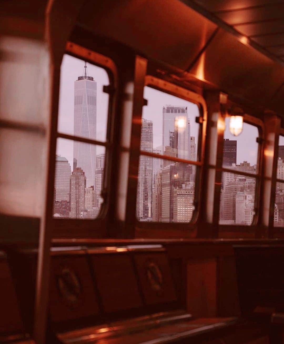 ボトキエのインスタグラム：「“We must use time creatively, in the knowledge that the time is always ripe to do right.” - MLK   Photo: the Uber talented @lauraskills」
