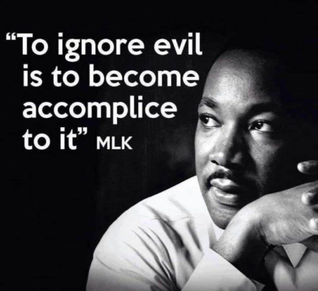 マット・ボマーのインスタグラム：「Honoring his legacy, and thinking on and respecting the work that we still have to do. #MLK (thank you @nancylbanks for the photo)」