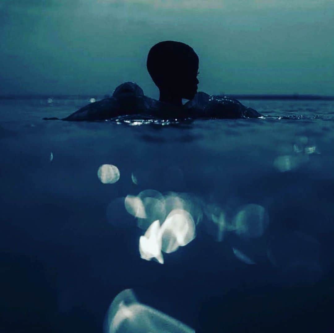 ケイティ アーリーのインスタグラム：「💦」