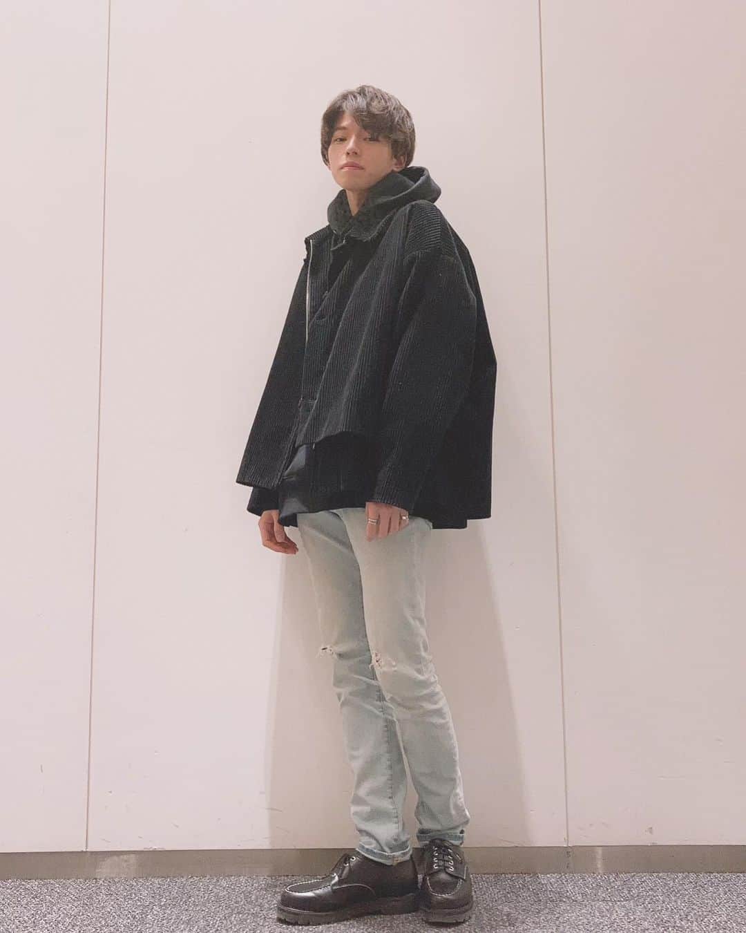 佐瀨清隆のインスタグラム：「' . . . . . 昨日はとある撮影でした 今日はLIVE 毎日色んな経験ができて楽しいです . . . . . #ootd #photooftheday」