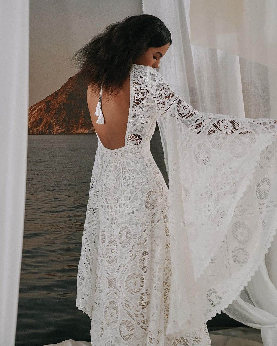 SPELLさんのインスタグラム写真 - (SPELLInstagram)「For the newly engaged + brides-to-be {or... if, like us, you just love rocking a Galadriel style gown around the house} some @spell_bride inspiration on the blog 🕊the stunning @nyouma_tcb in our Tamsin Lace Gown by @jessica_ruscoe in Paris 🤍」1月19日 15時26分 - spell