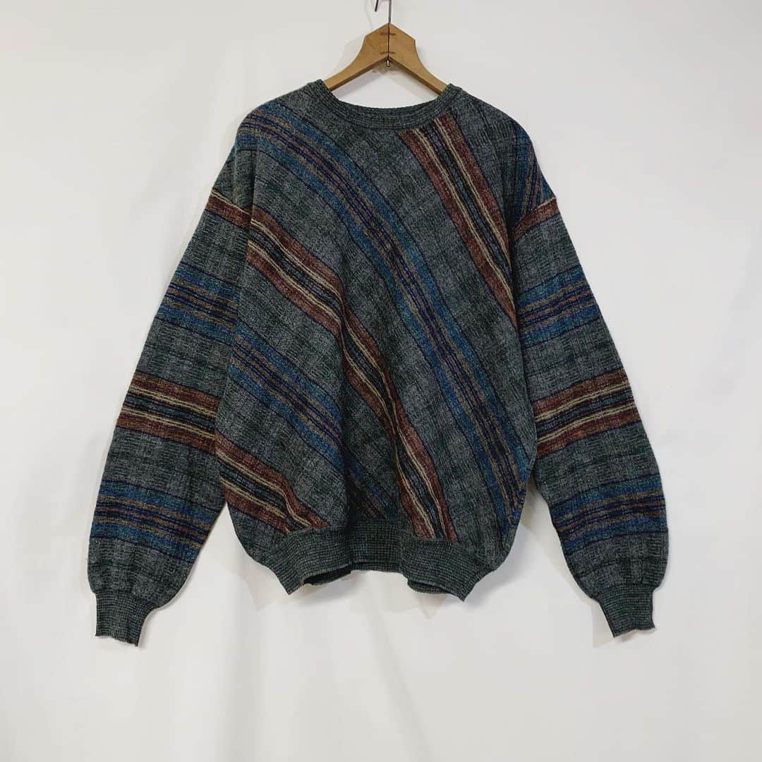 i nouさんのインスタグラム写真 - (i nouInstagram)「. new arrival.  bias stripe sweater #inou_vintageclothing」1月19日 15時54分 - inou_vintageclothing