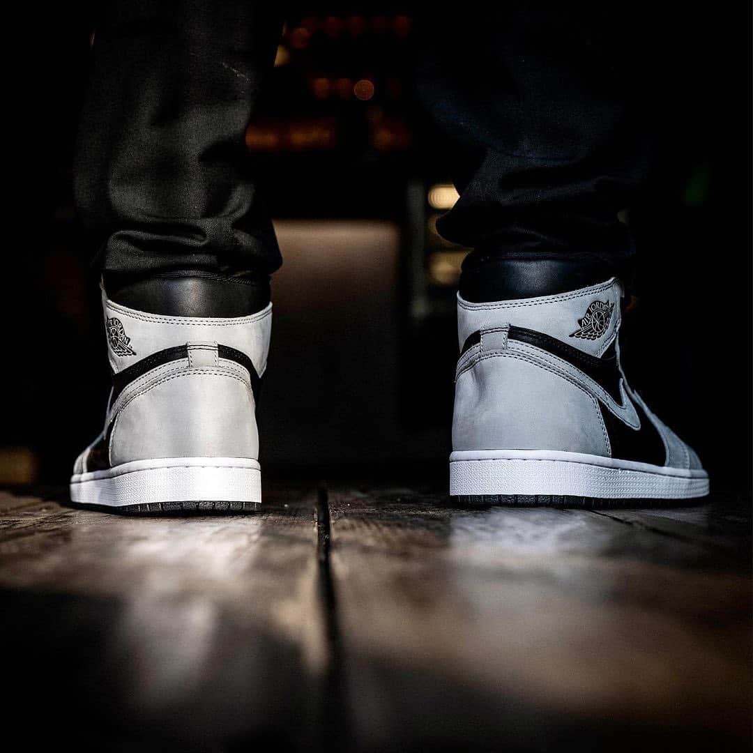 HYPEBEASTさんのインスタグラム写真 - (HYPEBEASTInstagram)「@hypebeastkicks: Here’s first look at the Air Jordan 1 Retro High OG “Shadow 2.0.” Reworking the popular “Black/Medium Grey/White” color scheme, the upcoming iteration features a smooth black leather construction that’s accented by contrasting suede overlays. It’s expected to release on May 15 for $150 USD, but stay tuned for official details.⁠⠀ Photo: @hanzuying」1月19日 16時06分 - hypebeast