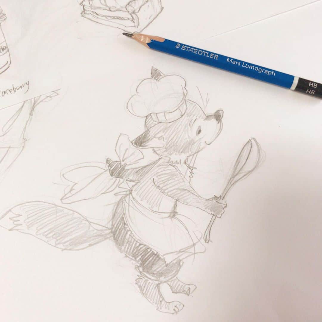 イラストレーター山崎牧子のインスタグラム：「若いコックさん スケッチ Sketch today. 寒い日が続きます❄️ みなさまご自愛ください。 #sketch#pencil#animal#illustrator#illustration#スケッチ#鉛筆#絵#イラスト#イラストレーター」