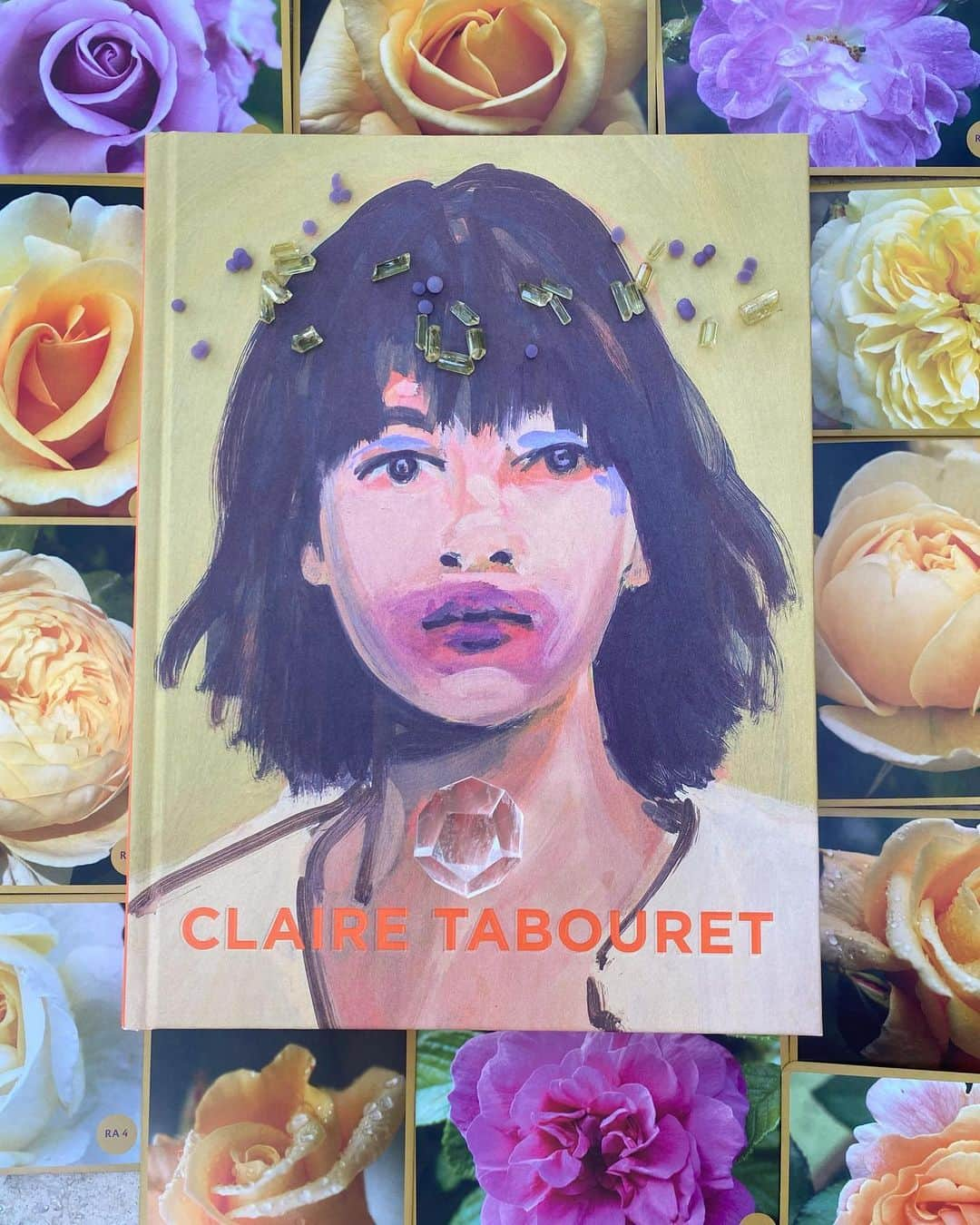 Sachiko Omoriさんのインスタグラム写真 - (Sachiko OmoriInstagram)「Claire’s new book📯✨ #クレアタブレ  #clairetabouret」1月19日 16時14分 - sachikogarcia_