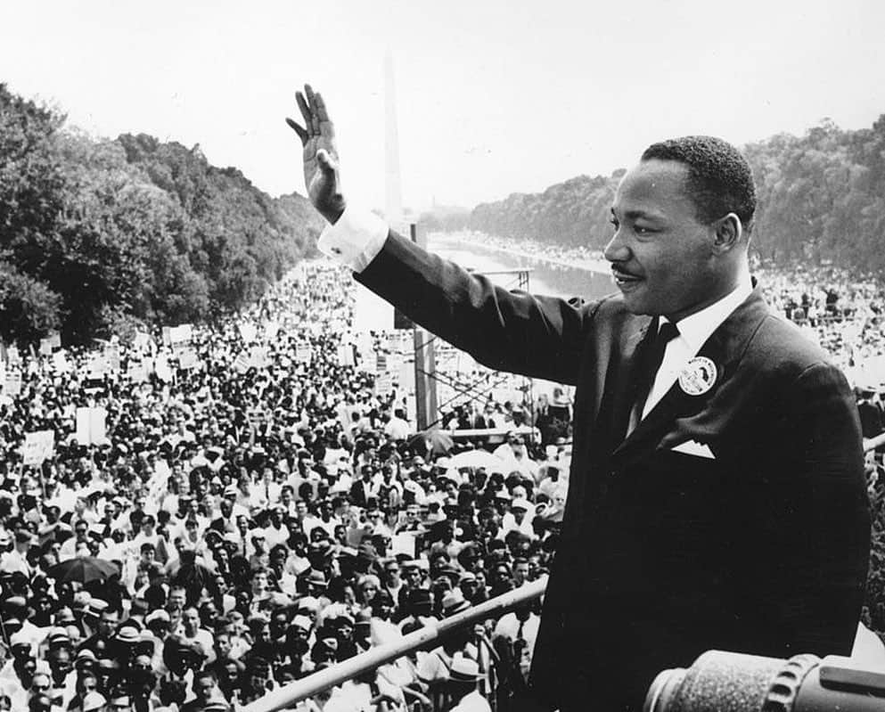 ライオネル・リッチーさんのインスタグラム写真 - (ライオネル・リッチーInstagram)「"Darkness cannot drive out darkness; only light can do that. Hate cannot drive out hate; only love can do that." - Martin Luther King, Jr.」1月19日 7時38分 - lionelrichie