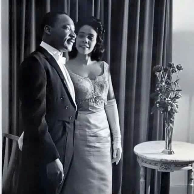 ファボラスのインスタグラム：「Ima need Coretta Scott, if I’m gone be King 🖤  MLK Day」