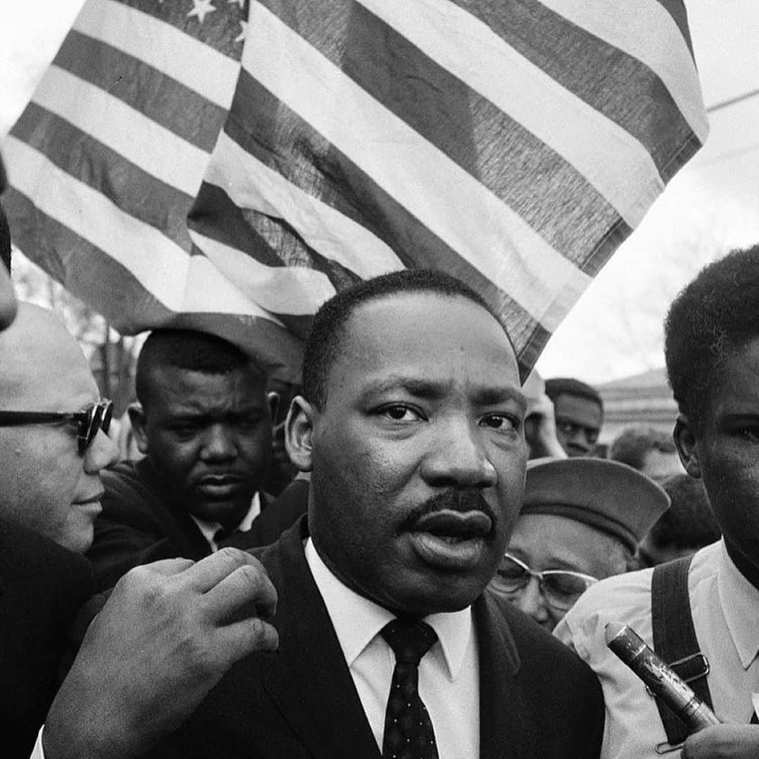 カテリーナ・スコーソンのインスタグラム：「Repost from @jayrellis • “I believe that unarmed truth and unconditional love will have the final word in reality. This is why right, temporarily defeated, is stronger than evil triumphant.” #MLK」