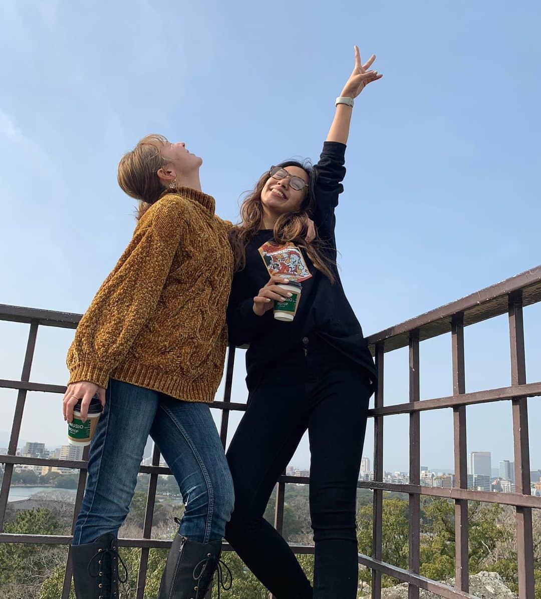 Megha Shrestha さんのインスタグラム写真 - (Megha Shrestha Instagram)「Take time to chill ☕️ @naomilorrainefrank 年越すごとに重なっていく二人の時間✨  デート楽しかったよ🙈またすぐね🦋 3.4枚目もうアウトでしかない😂  #friendshipgoals #fukuokajapan」1月19日 8時50分 - happy_story_14