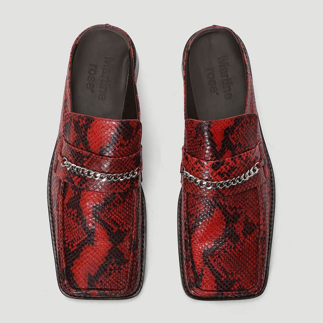 エルエヌシーシーのインスタグラム：「Martine Rose offers timeless menswear footwear styles with an unconventional twist.  The Loafer Embossed Mules are crafted from leather in a snakeprint embossed finish. @martine_rose」