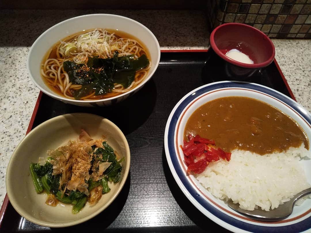 TAJIRIのインスタグラム：「less than USD4. #japanesewafflehouse #fujisoba」