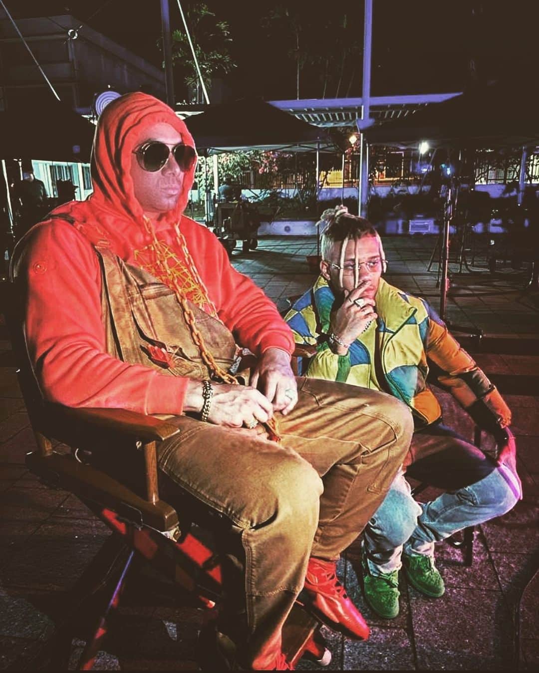 ウィジンのインスタグラム：「Cuando salga con esta 💣 ,denuevo sacudimos el mundo 🌎 con buena música @jhaycortez con el 🐯 #FIEL @labase」