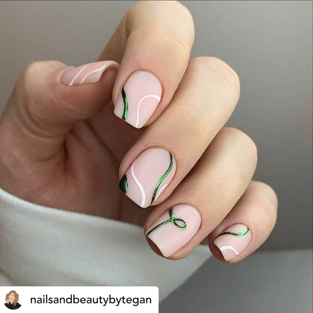 Nail Designsさんのインスタグラム写真 - (Nail DesignsInstagram)「Credit• @nailsandbeautybytegan I just couldn’t resist posting again for this set! #rainbowmynails 💚 • • Using: @the_gelbottle_inc @brillbirduk and @navyprotools  Inspired as always by: @_by_shelley  • • • #scratchmagazine #nailartinspiration #brillbirdnails #chromenails #thegelbottleinc #mattenailart #nailinspo #shortnailsdesign #brillbird #salonchat #chromenailart #thegelbottleinc #shortnails #nailitdaily #nailspafeature #insponails #minimalnailart #thenailhub #linenailart #handpaintednailart #brillbirdnailartist #mattenails #showscratch #brillbirdnailart #handpaintednails #greennailart #brillbirduk #nailartinspo #shortnailart #minimalnails」1月19日 9時35分 - nailartfeature