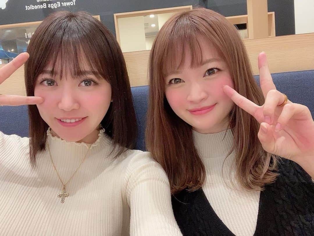 平林あずみさんのインスタグラム写真 - (平林あずみInstagram)「❤︎ いつ見ても可愛いまりりん💗 もうね、めっちゃ久しぶりに会えたの🥰✨ 会おう会おうって言っててずっとなかなか会えてなかったから、やっと！！🤩 楽しかったなぁ(♥ω♥*) また会いたいな🌼 プレゼントもくれて本当に嬉しかったぁ💓 ありがとう(*´╰╯`๓)♬ * #可愛い女の子 #萌え #まりりん #久しぶり #会えた #癒し #癒しの時間 #時間あっという間 #楽しかった❤️ #また会いたい #プレゼントありがとう #🎁 #sabon #ボディークリーム #ボディオイル #いい香り #幸せ」1月19日 9時49分 - azumin0415