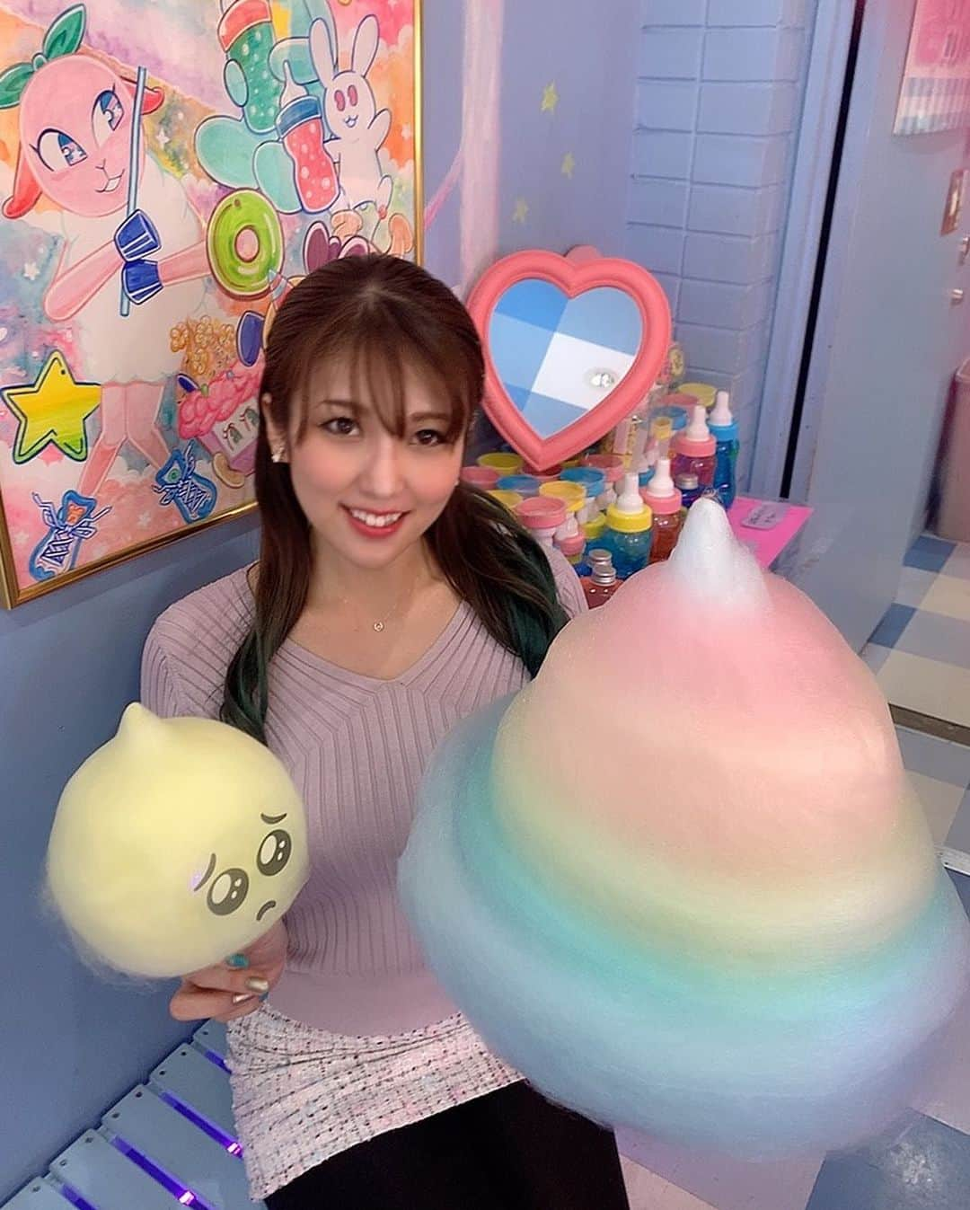 神谷麻美さんのインスタグラム写真 - (神谷麻美Instagram)「#sweetxo 可愛すぎ💖🦄💖🌈💖✨ #ユニコーン 大好き🦄💖✨  #哺乳瓶 🍼👶🏻💖✨  #ぴえん 🥺💖✨  #レインボーわたあめ 🌈💖✨ #cottoncandy 🍭💖✨」1月19日 9時52分 - asamice428