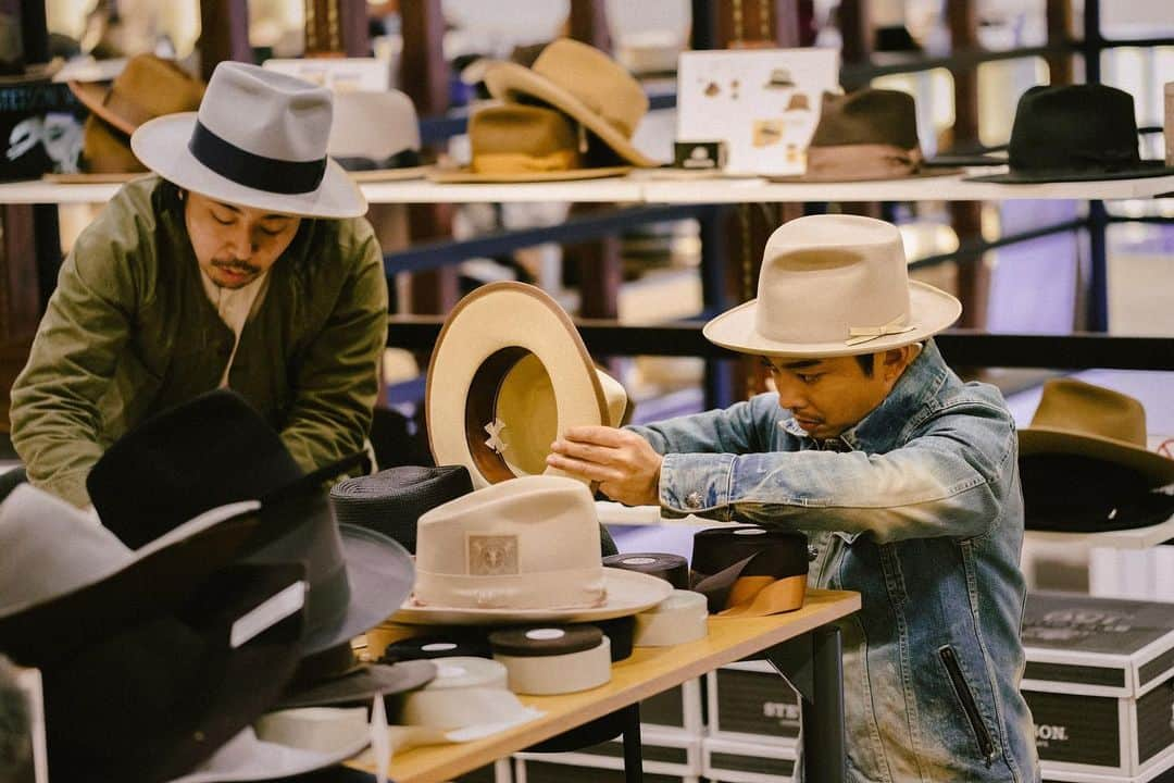 今井翼さんのインスタグラム写真 - (今井翼Instagram)「STETSON コラボ企画  #オリジナルデザイン #ユニセックス #カラー #各パーツ #入念に吟味 #作業に没頭 #充実な時間 #好きが仕事に繋がる喜び #またお知らせします #stetsonjapan #original #hat #design #hiroakiterauchi  #stetson今井」1月19日 10時25分 - tsubasaimai_official