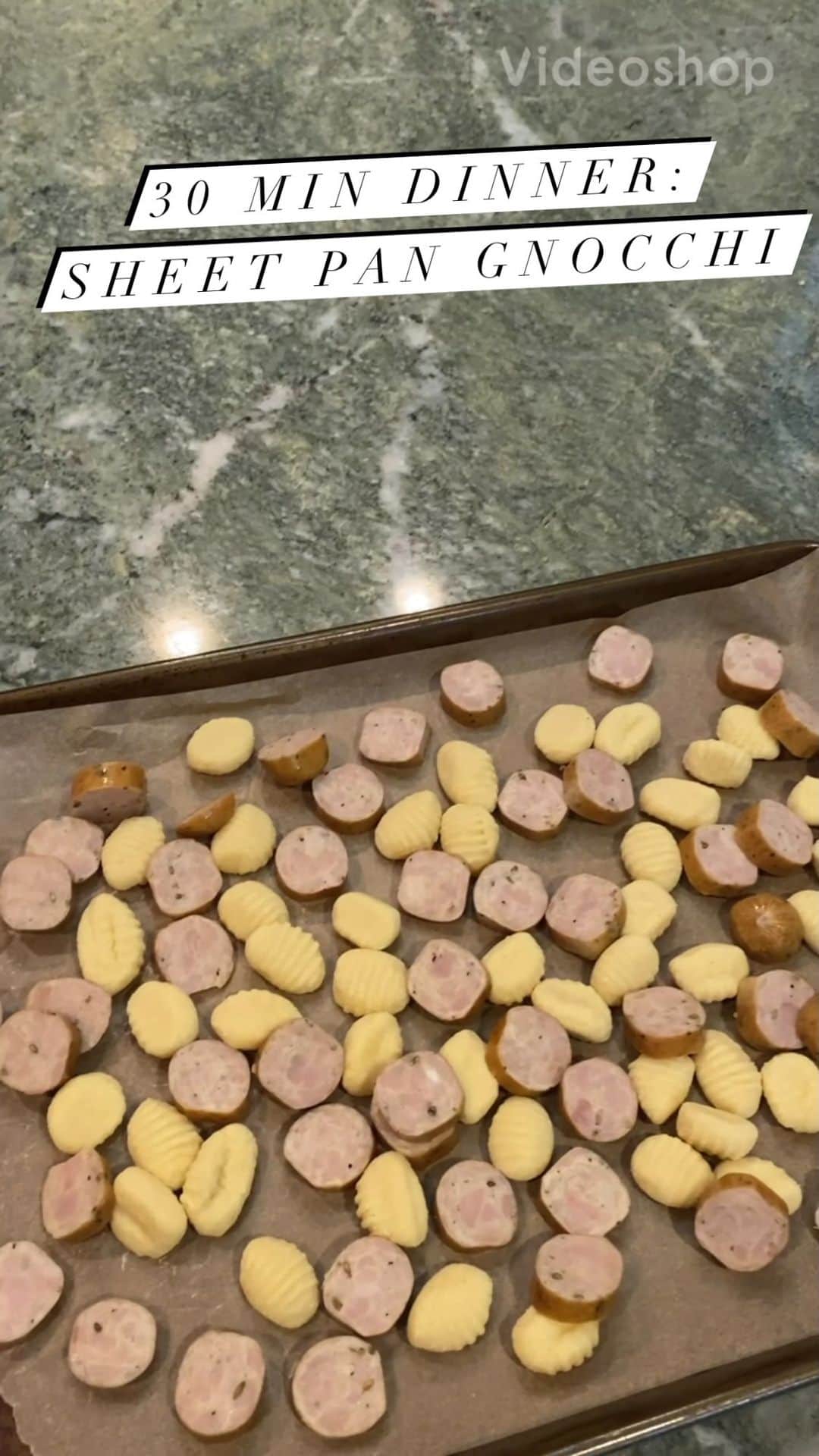 のインスタグラム：「On a sheet pan with parchment paper, combine gnocchi (fresh or frozen), chicken sausage, peppers, onion, cherry tomatoes, smashes garlic, drizzle a few tablespoons of EVOO, salt, pepper and bake at 450 for 20 minutes, stirring halfway through.   Serve with fresh parm (a dollop of pesto is good, too!)」