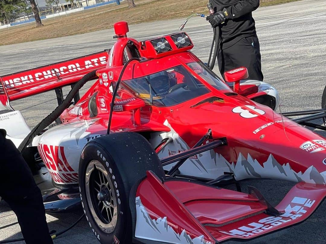 マーカス・エリクソンさんのインスタグラム写真 - (マーカス・エリクソンInstagram)「First test of 2021 ✅. Felt soooo good to be back in the car 💯 #ME8 #INDYCAR」1月19日 11時36分 - ericsson_marcus