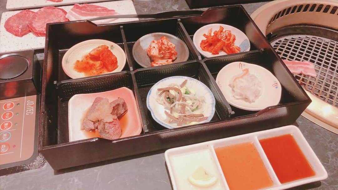 のインスタグラム：「ホテルの滞在先で食事🍽 ロケ弁とコンビニだけだと味気ないから、温かい食事美味しかった🥩  #shooting #lunch #diner #有明ガーデン #hotelstay #お台場 #ワシントンホテル #hotel暮らしと繋がりたい #焼肉 #冷麺  #model #bridalmodel #イメージガール  #ポートレートしま専科  #ポートレート  #photography  #photo  #写真  #写真好きな人と繋がりたい  #写真撮るの好き人と繋がりたい  #portraitmodel #portrait  #東京カメラ部  #tokyocameraclub  #カメラマン募集  #ファインダー #ファインダー越しの私の世界 #キリトリセカイ #modelpress  #followme ‪ ‬」