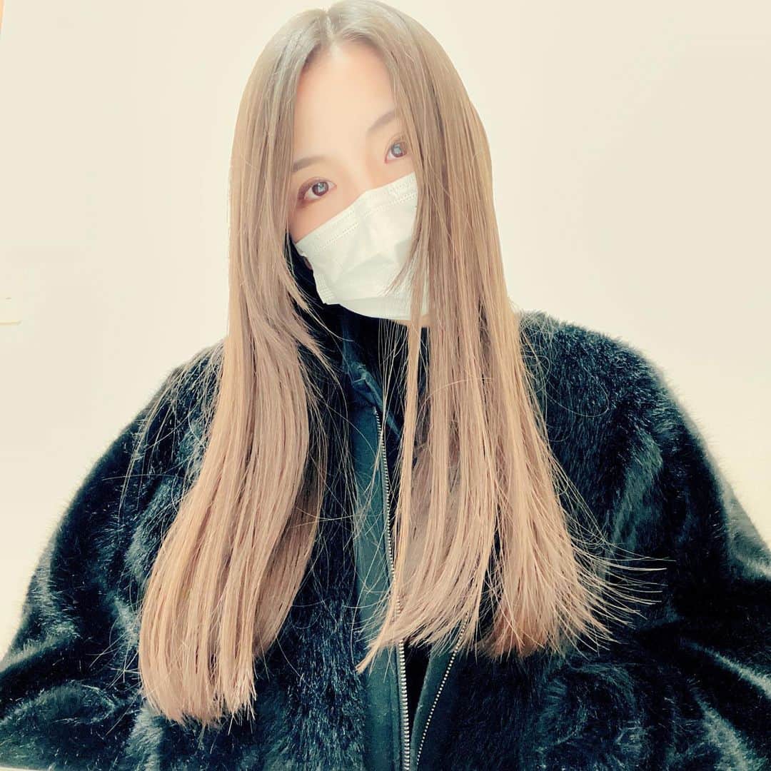 阿部真央のインスタグラム：「♪」