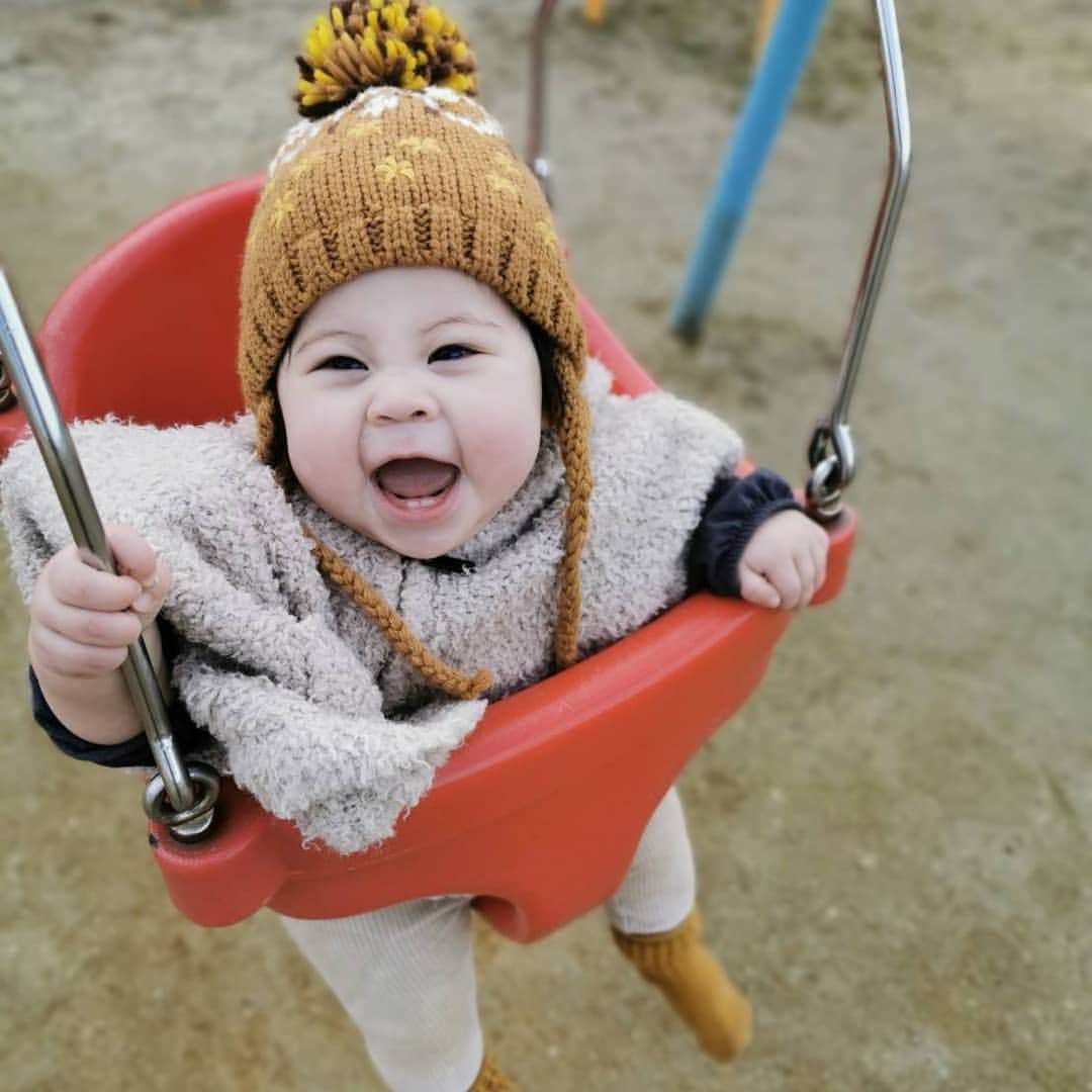 長島☆自演乙☆雄一郎のインスタグラム：「🦷🦷🦷🦷😄 赤ちゃんと乙 #赤ちゃん　#長女　#子育て」