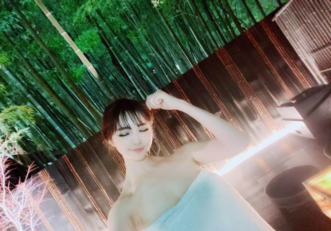 森下悠里さんのインスタグラム写真 - (森下悠里Instagram)「竹に囲まれた極楽湯🎋💚 - - #竹ふえ #熊本 #温泉 #小夜」1月19日 14時39分 - yuurimorishita