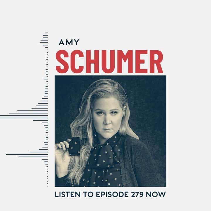 アンナ・ファリスのインスタグラム：「We do think @amyschumer would have made a pretty great bartender.」