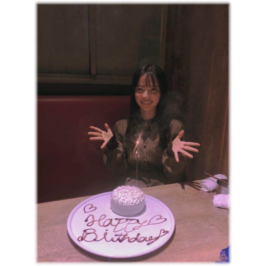 西満里奈さんのインスタグラム写真 - (西満里奈Instagram)「♡ 緊急事態宣言発出前に、友達が少し早めのバースデーサプライズをしてくれました！🎈 . 西が甘すぎるの苦手なことも知ってて、あなたこれ(取り分けたの)全部食べられないでしょ。って言ってくれる友達です。笑」1月20日 1時52分 - 24marina_0116