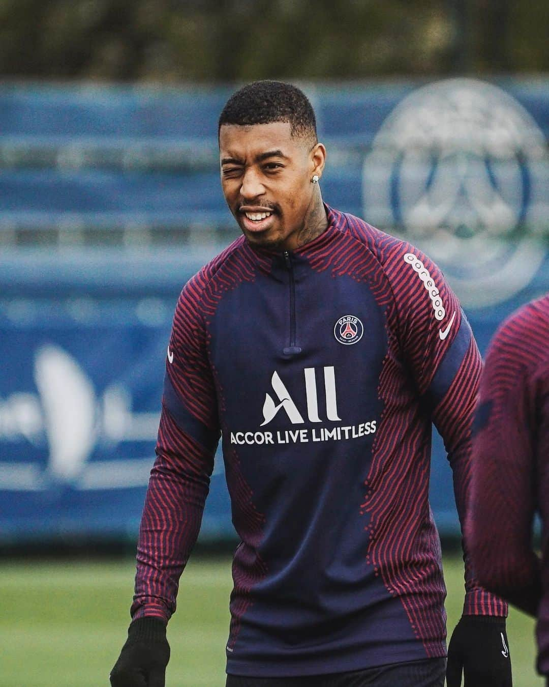 パリ・サンジェルマンFCさんのインスタグラム写真 - (パリ・サンジェルマンFCInstagram)「𝙼 𝚘 😉 𝚍 . 💪🏽 @kimpembe3 . #PSGtraining #ParisSaintGermain #PSG #Paris #Football #Kimpembe #PSGMHSC #Ligue1」1月20日 0時55分 - psg