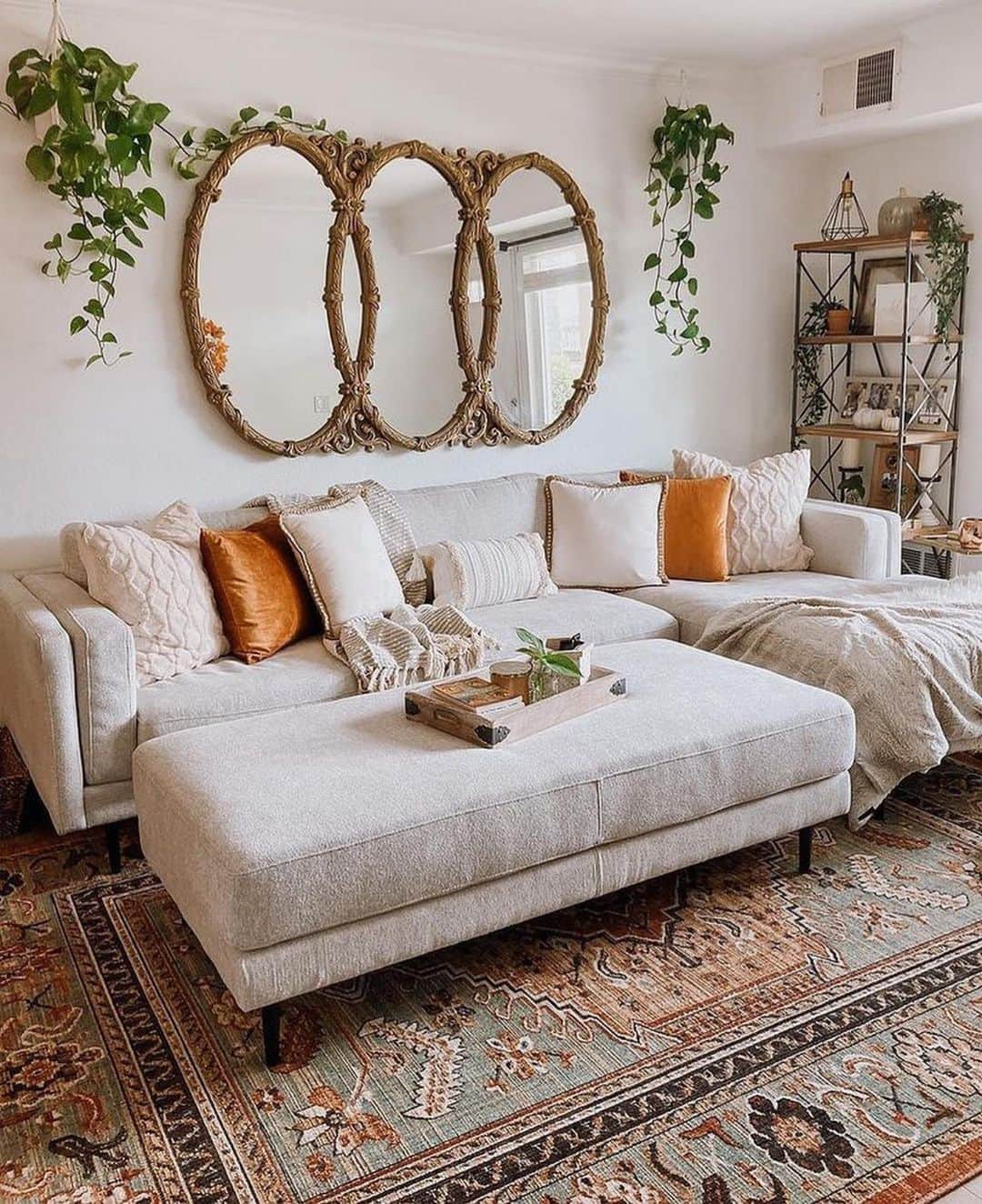 のインスタグラム：「Living room crush by @millenhome」