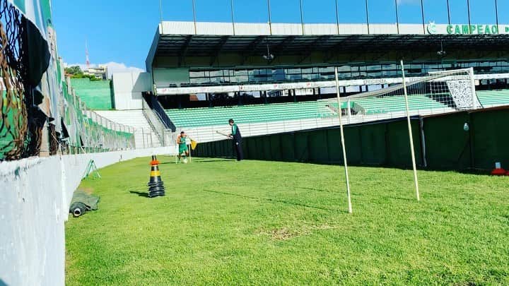 ロムロ・ソウザ・オレステス・カルデイラのインスタグラム：「Training today 👊🏼💪🏼🔥 . #Romulo #ProntoPerTornare #Training #Allenamento #Treino」
