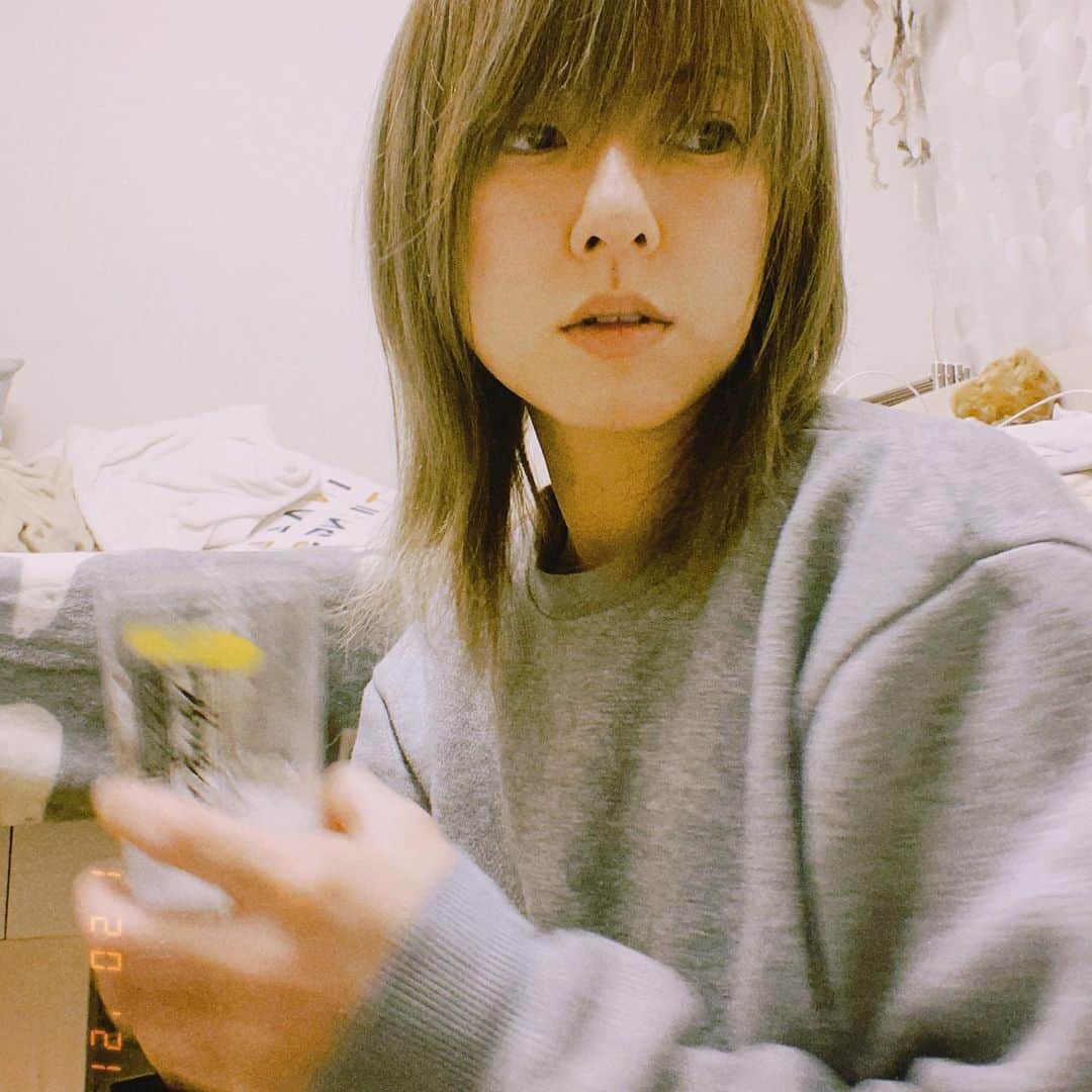 乃下未帆のインスタグラム：「風呂上がり×レモン酒場  #レモン酒場」