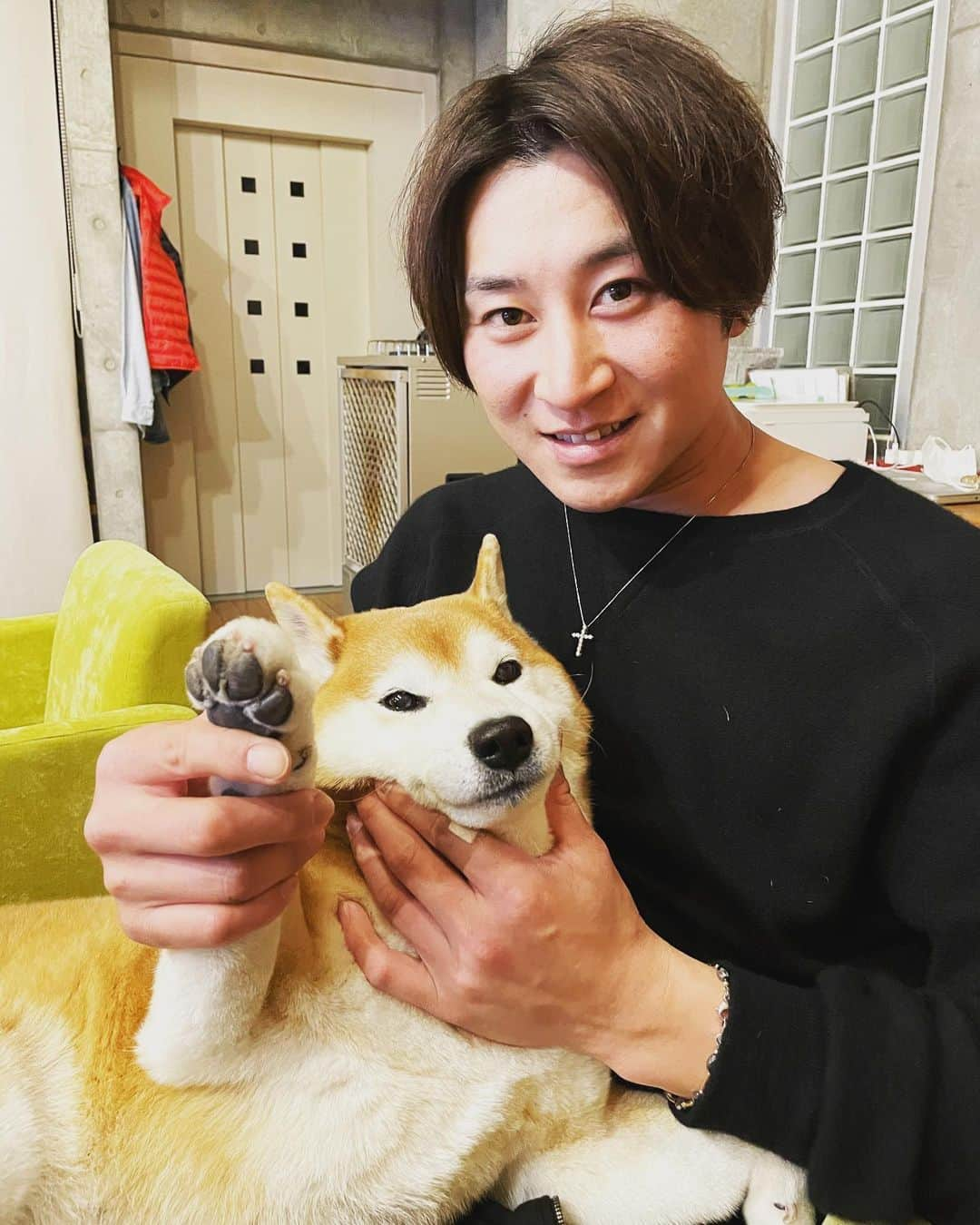 金子侑司さんのインスタグラム写真 - (金子侑司Instagram)「あけまして おめでとうございます！  コロナ禍でまだまだ 大変な毎日ではありますが、 2021年シーズンに向けて 準備を進めています！  皆さんの前でプレーできる日を 心から楽しみにしています！  今年も沢山のご声援 よろしくお願いします！  今年は少しインスタ 頑張ってみようかと 思っています！  是非温かい目で見て下さい！」1月19日 16時53分 - kaneko_yuji_7